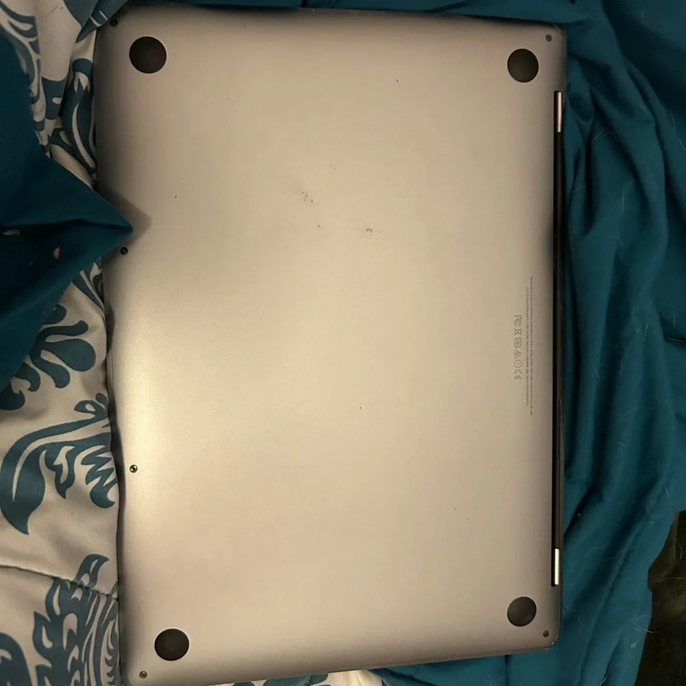 Apple Silver Laptop